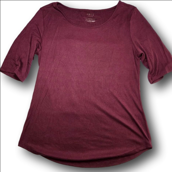 APT.9 Tops - Women's APT.9 Maroon Short Sleeve Tee L